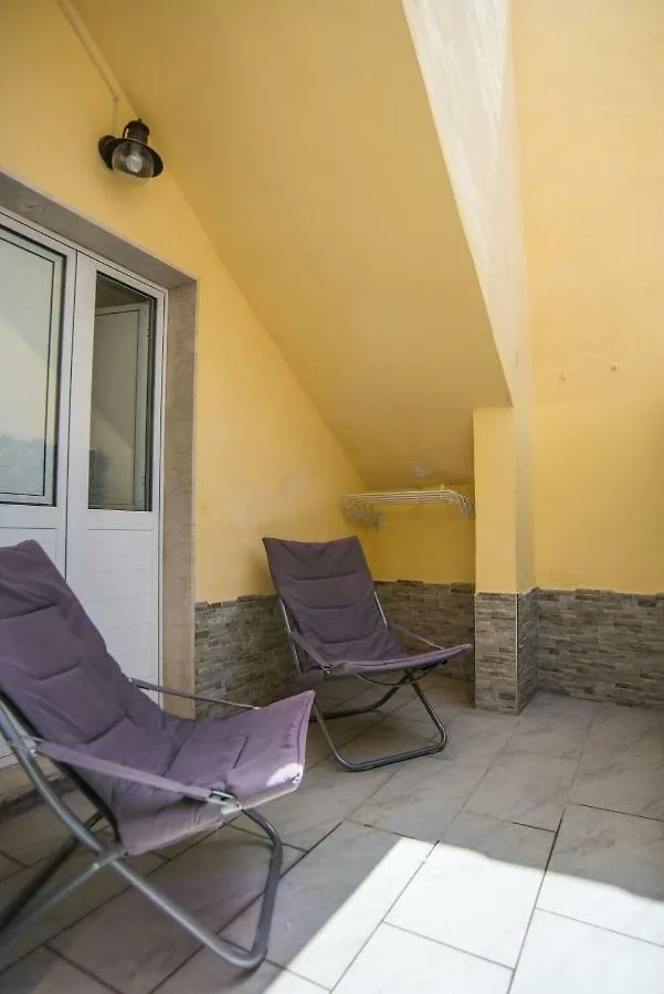 Fèdeli House City Noto
